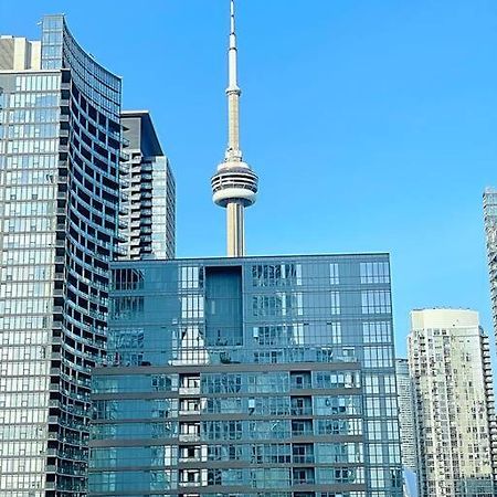 Upscale Downtown Toronto Condos By Cn Tower Экстерьер фото